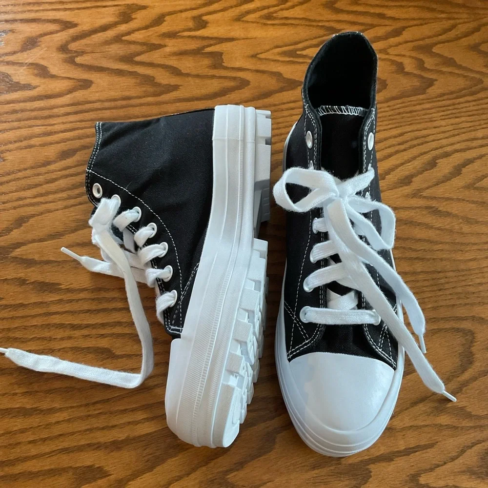 No Boundaries Women’s NB Lug Canvas High Top Sneaker, Sz 9 - Picture 3 of 9